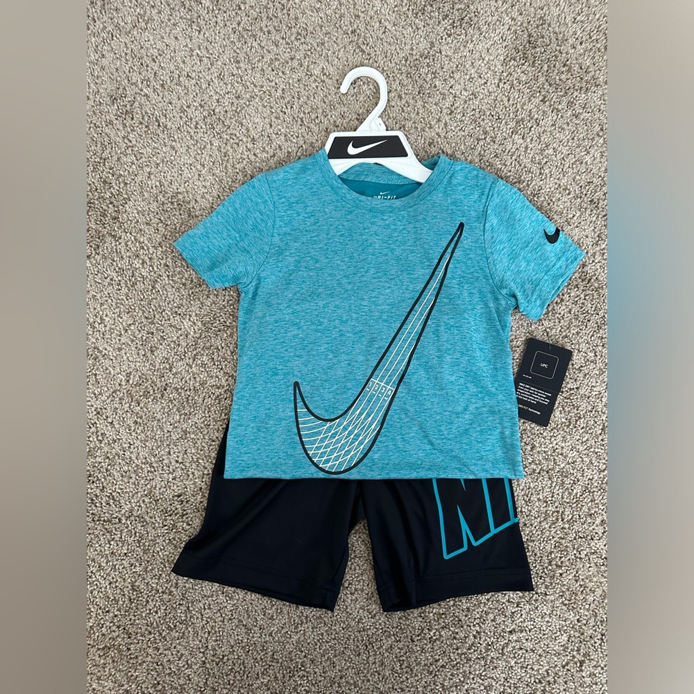 Boys nike set